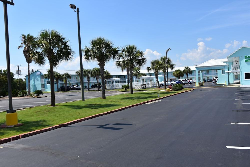 Destin Inn & Suites Exterior photo