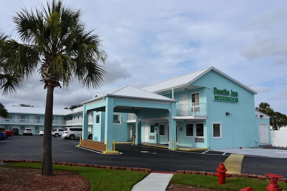 Destin Inn & Suites Exterior photo