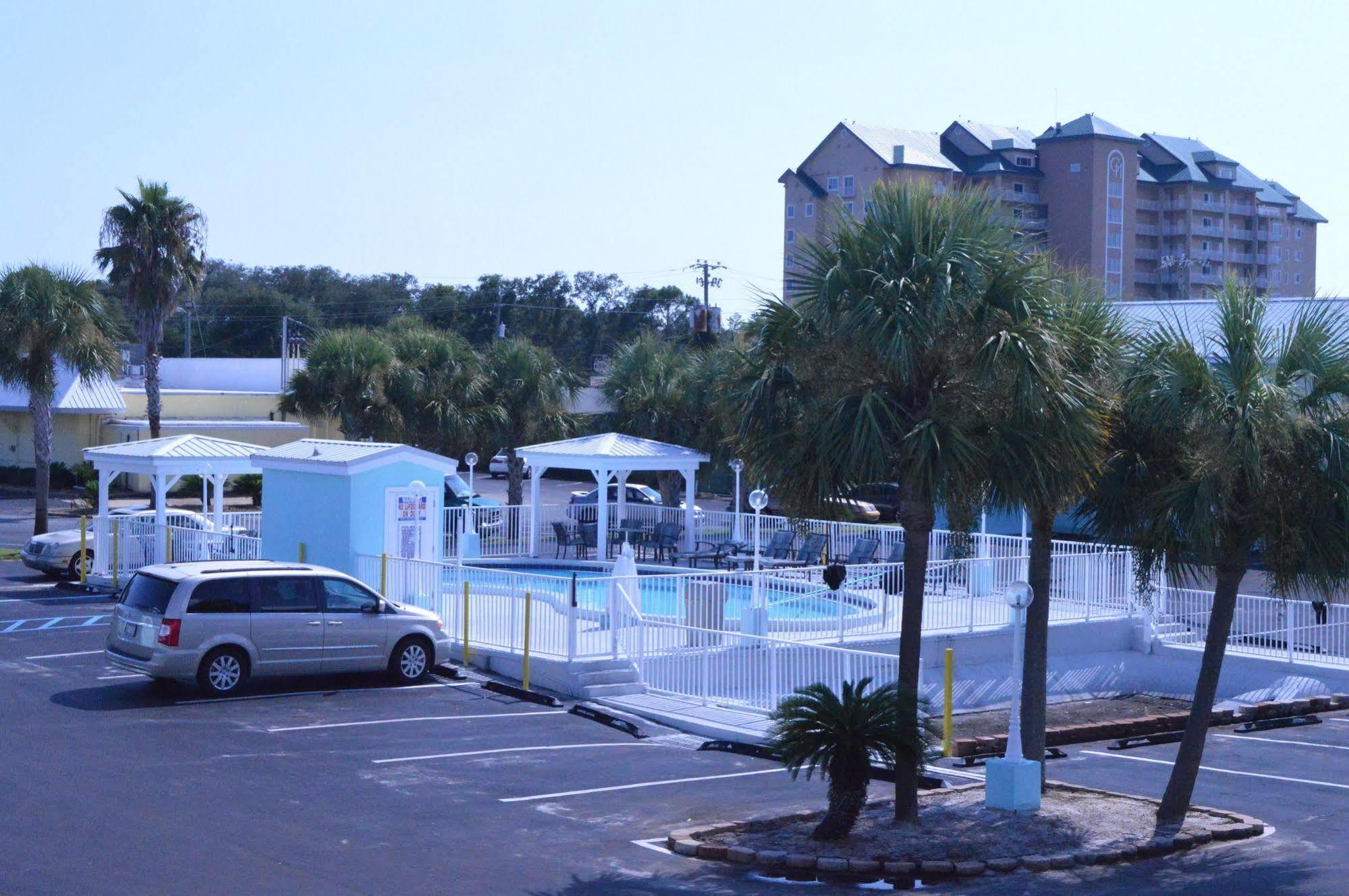 Destin Inn & Suites Exterior photo