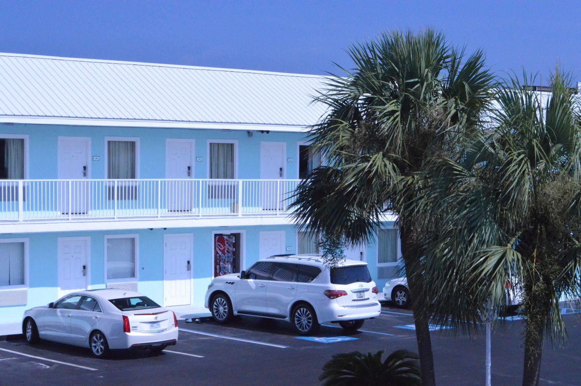 Destin Inn & Suites Exterior photo