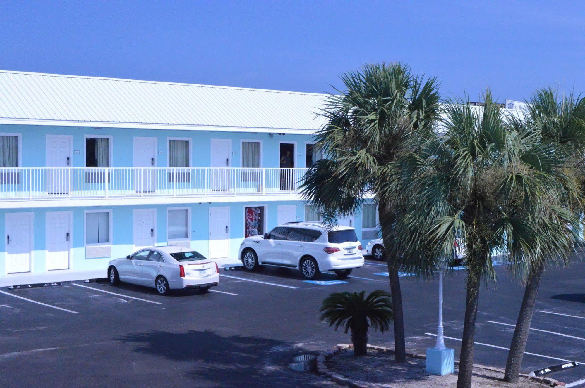 Destin Inn & Suites Exterior photo